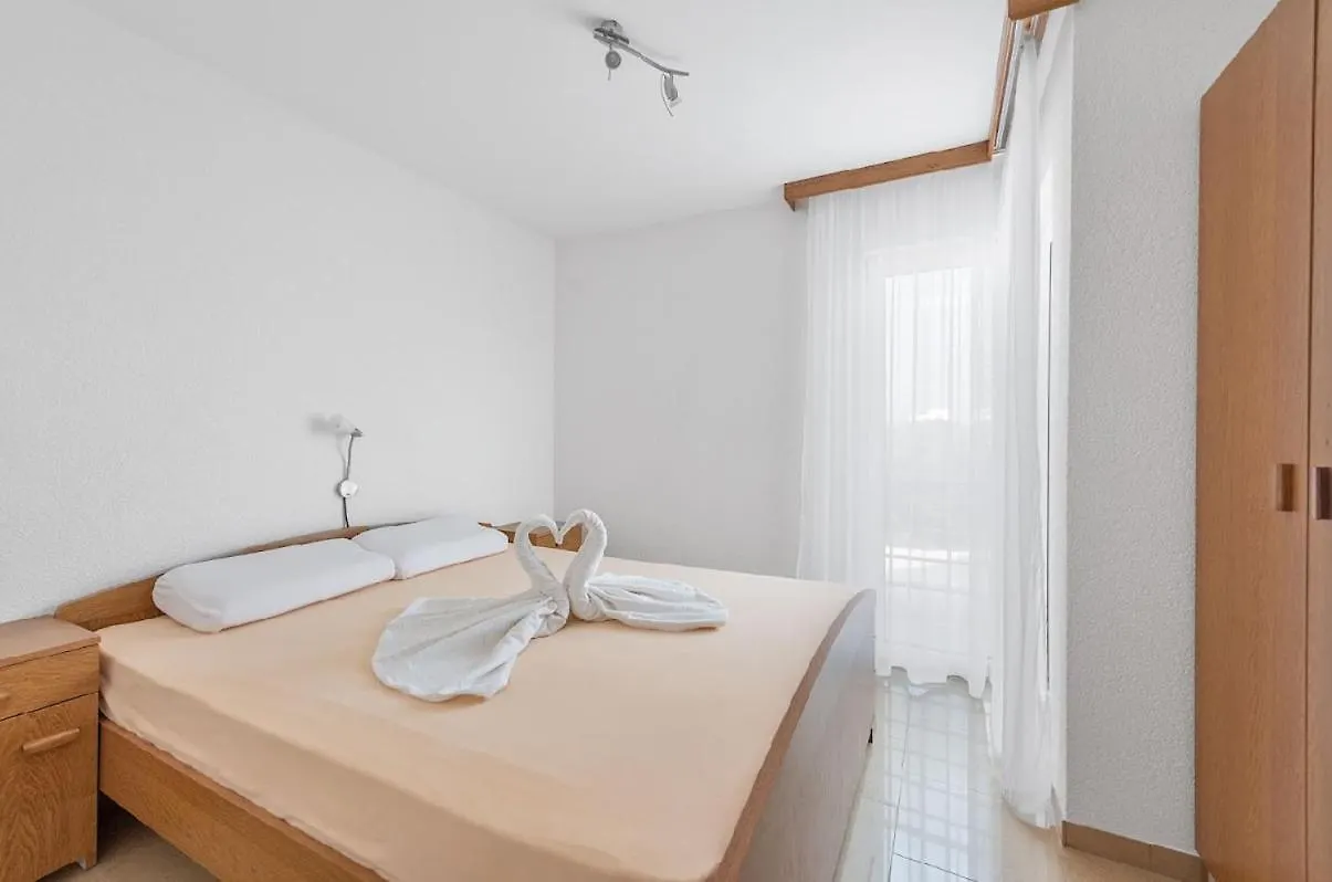 Apartment In Sukosan With Seaview, Terrace, Air Condition, Wifi クロアチア
